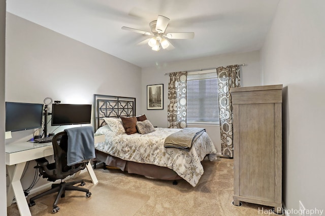 809 W Sheridan Rd, Mchenry, IL 60051 - carpeted bedroom featuring a ceiling fan