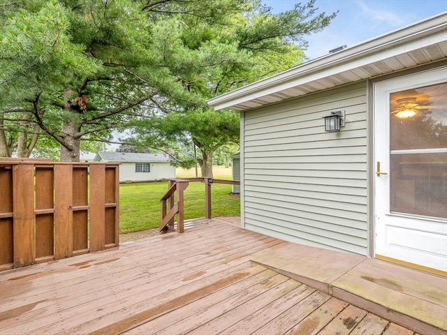 512 S Elida St, Winnebago, IL 61088 - wooden terrace featuring a yard
