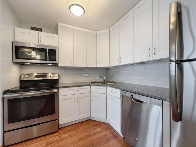 1636 N Wells St Unit 707, Chicago, IL 60614 - photo 11