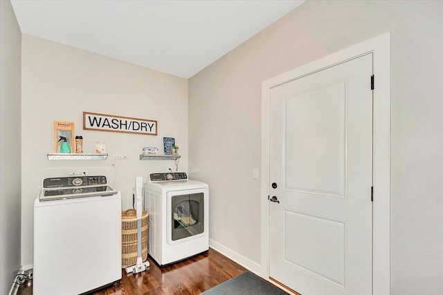 24401 S Clydesdale Ct, Manhattan, IL 60442 - laundry room featuring independent washer and dryer and dark wood-type flooring