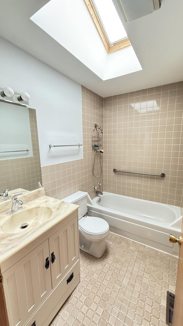 2819 S Quinn St, Chicago, IL 60608 - photo 12