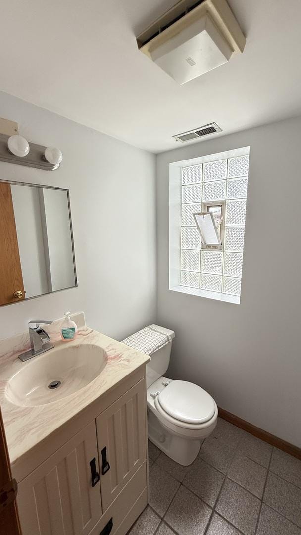 2819 S Quinn St, Chicago, IL 60608 - photo 7