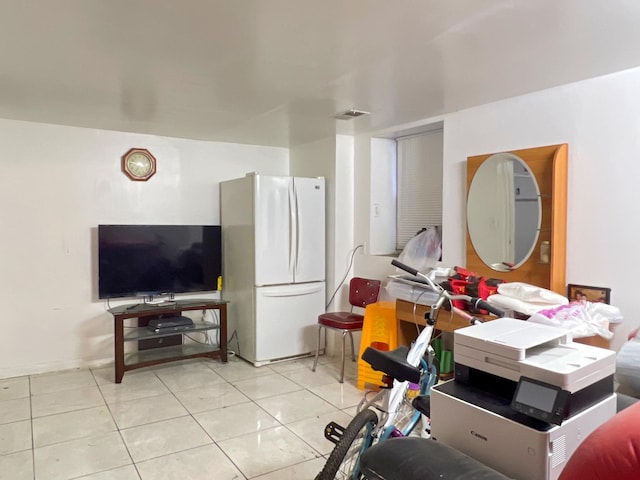 450 W 29th St, Chicago, IL 60616 - view of tiled living room