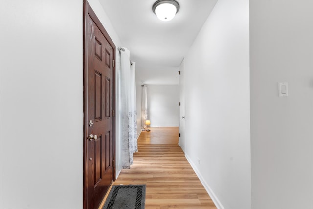 5475 Adeline Pl, Oak Forest, IL 60452 - hall featuring light wood-type flooring and baseboards