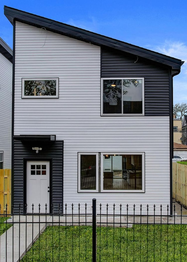 300 N Lockwood Ave, Chicago, IL 60644 - view of front facade