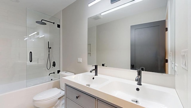 300 N Lockwood Ave, Chicago, IL 60644 - full bath featuring double vanity and shower / bath combination