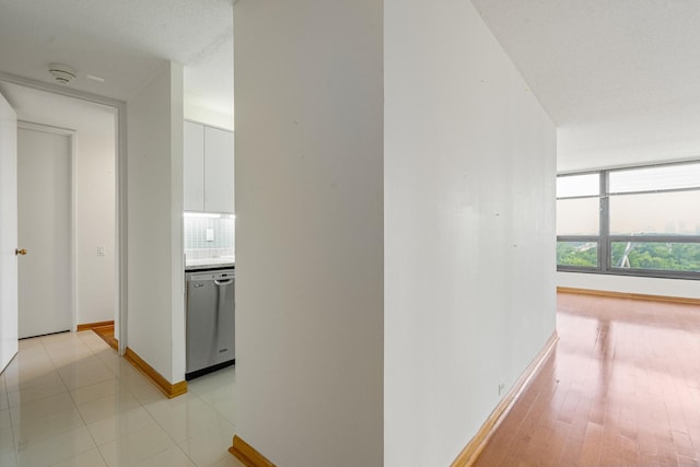 360 E Randolph St Unit 503, Chicago, IL 60601 - hallway with baseboards