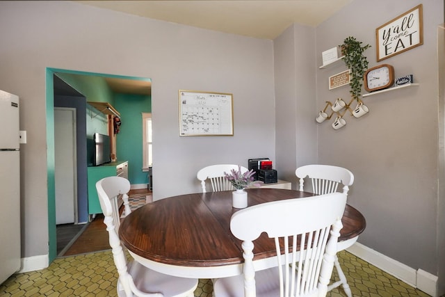 208 Frank Ave, Joliet, IL 60435 - dining area featuring baseboards