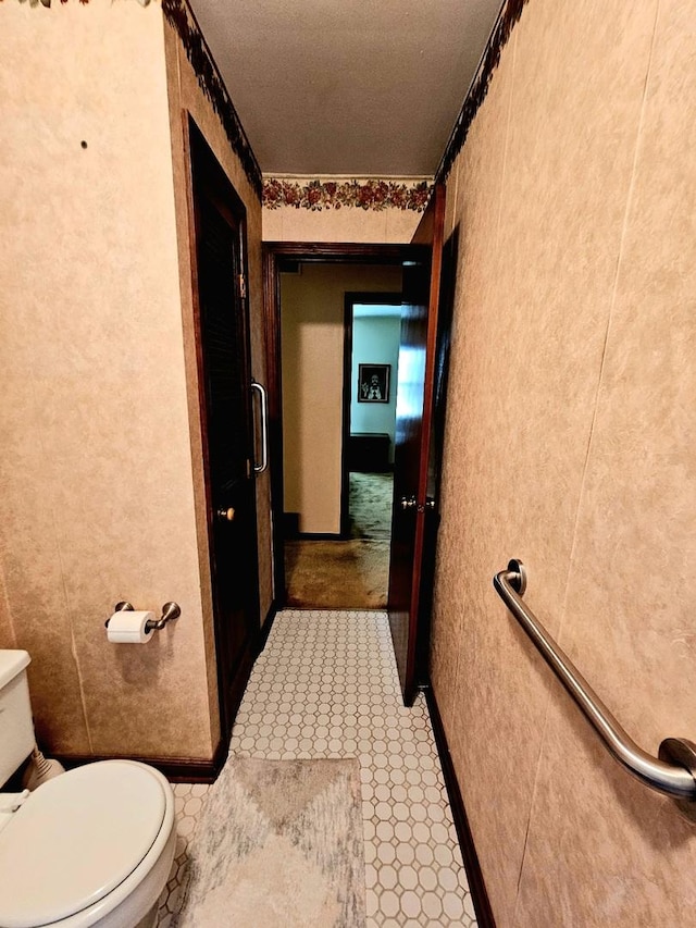 3N736 Locust Ave, West Chicago, IL 60185 - bathroom featuring toilet and a textured ceiling