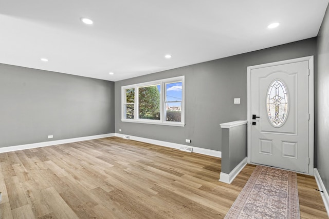 16961 Parkside Ave, South Holland, IL 60473 - entryway featuring light wood-type flooring and recessed lighting