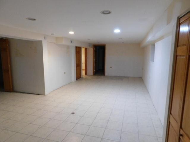 432 S Michigan Ave, Villa Park, IL 60181 - photo 12