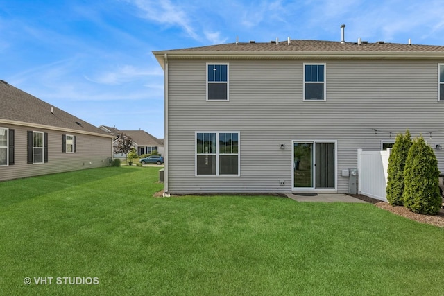 8506 Redbud Ct, Wonder Lake, IL 60097 - photo 3