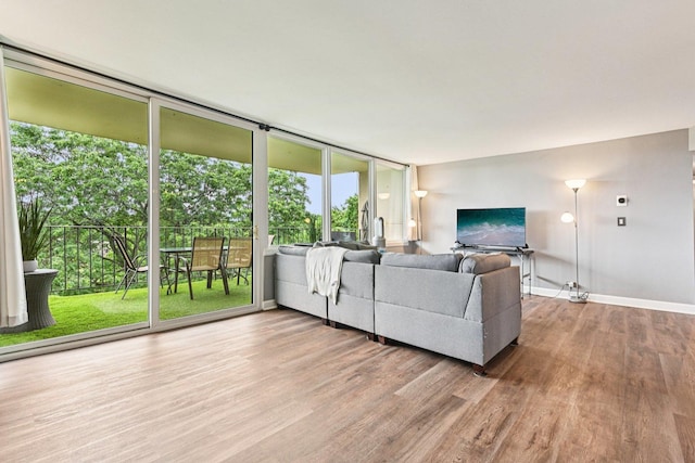 101 Bar Harbour Rd Unit 5N, Schaumburg, IL 60193 - living area with wood finished floors and baseboards