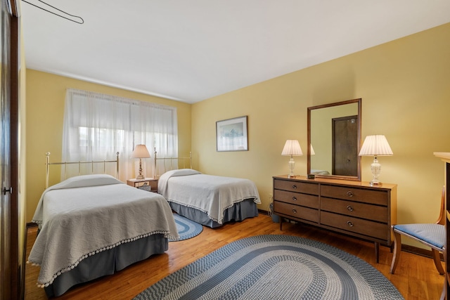 8424 Moody Ave, Burbank, IL 60459 - bedroom with wood finished floors