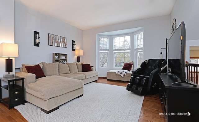 78 Thomas Ct, Grayslake, IL 60030 - living area featuring wood finished floors