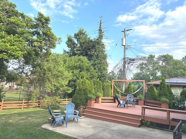 1933 Birch St, Des Plaines, IL 60018 - deck featuring a patio