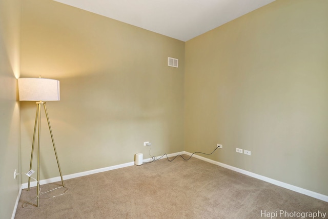 548 Legend Ln, Mchenry, IL 60050 - spare room with carpet and baseboards