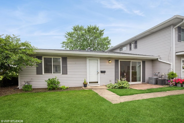 135 Barcliffe Ln Unit 0, Schaumburg, IL 60194 - photo 2