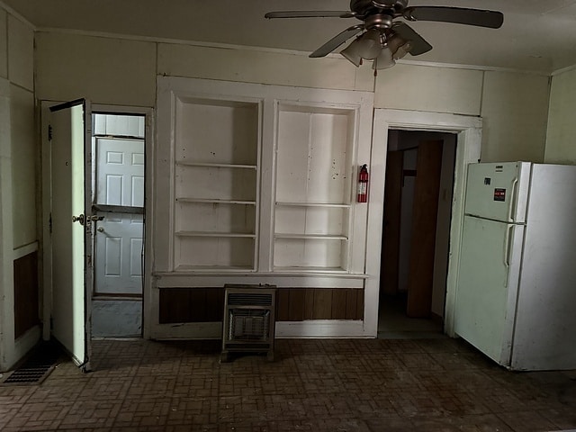6044 S Justine St, Chicago, IL 60636 - view of closet