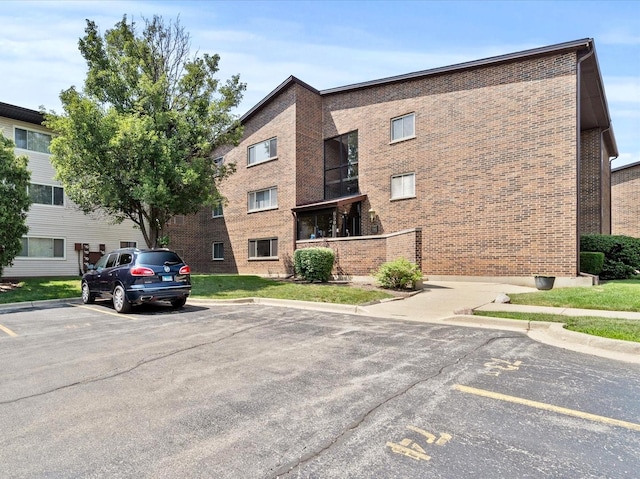 650 Perrie Dr Unit 303, Elk Grove Village, IL 60007 - photo 1