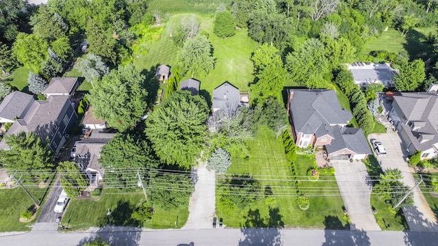 8S057 S Vine St, Hinsdale, IL 60521