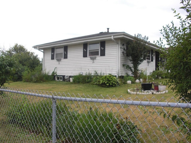 513 Overland Trl, Rockford, IL 61101 - view of property exterior with a fenced backyard