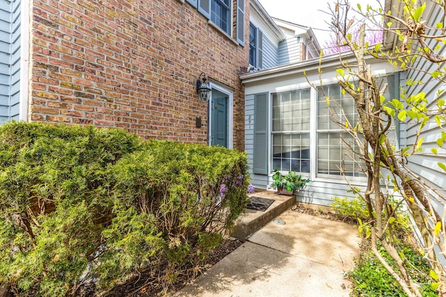 851 Sutton Ct, Lincolnshire, IL 60069 - doorway to property featuring brick siding