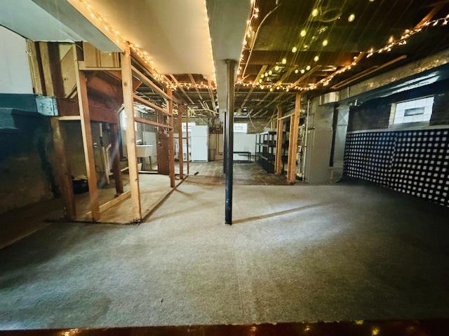 2544 W 107th St, Chicago, IL 60655 - view of below grade area