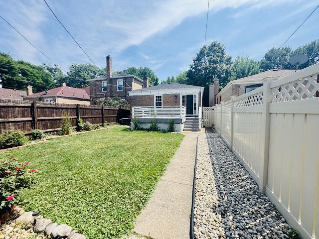 2544 W 107th St, Chicago, IL 60655 - view of fenced backyard
