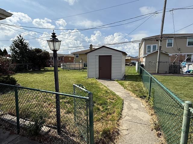 8307 W Balmoral Ave, Chicago, IL 60656 - photo 19