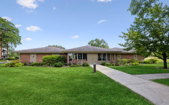 2020 Saint Regis Dr Unit 501, Lombard, IL 60148 - single story home featuring a front lawn and brick siding