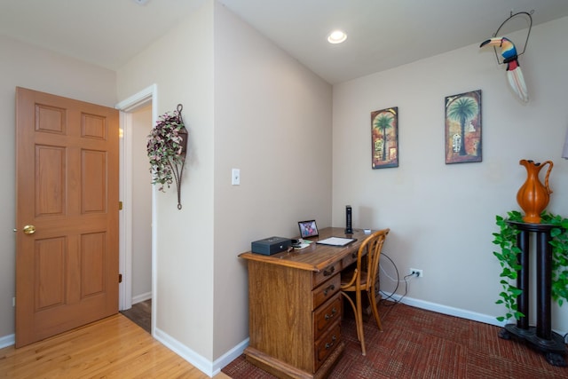 22869 W Lake Shore Dr, Antioch, IL 60002 - home office featuring baseboards and recessed lighting