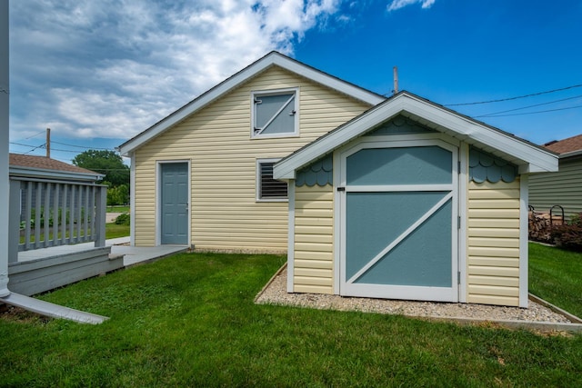 22869 W Lake Shore Dr, Antioch, IL 60002 - back of house with a lawn and a shed
