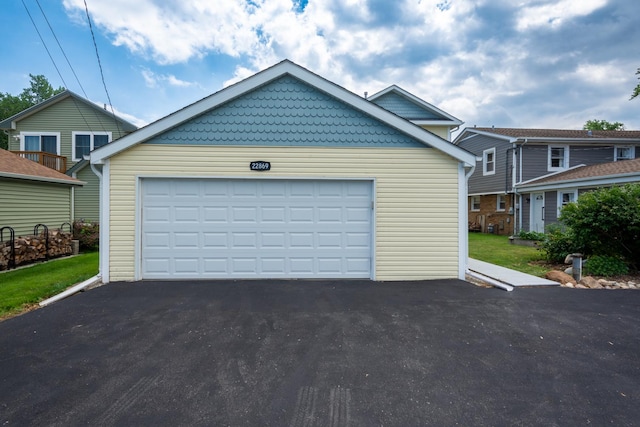 22869 W Lake Shore Dr, Antioch, IL 60002 - view of garage