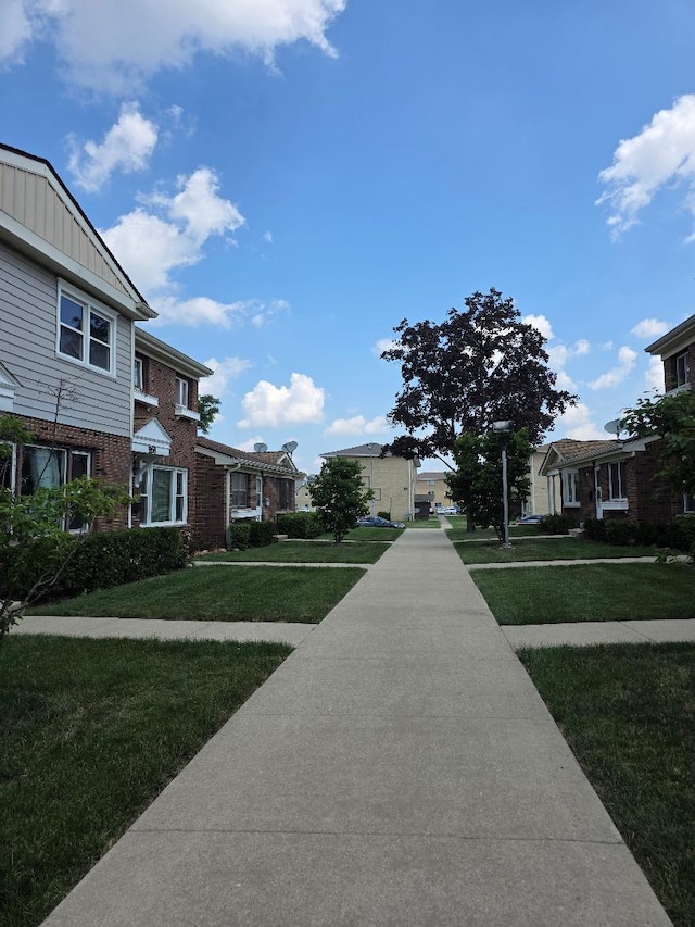 264 Bay St, Wood Dale, IL 60191 - view of community with a yard and a residential view