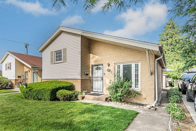 8341 Crawford Ave, Skokie, IL 60076 - photo 1
