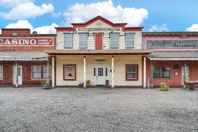 2795 E 28th Rd, Seneca, IL 61360