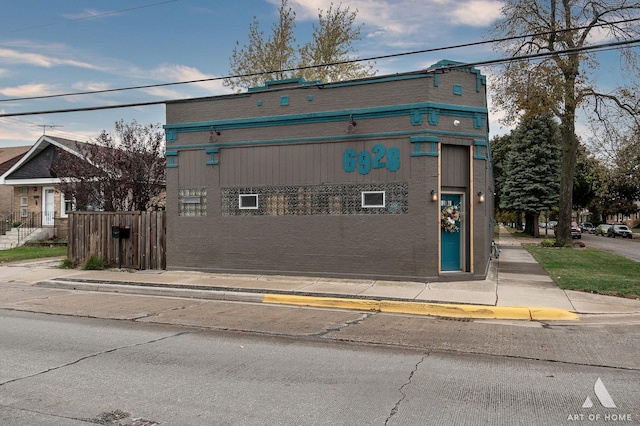 6928 Pershing Rd, Berwyn, IL 60402 - view of property