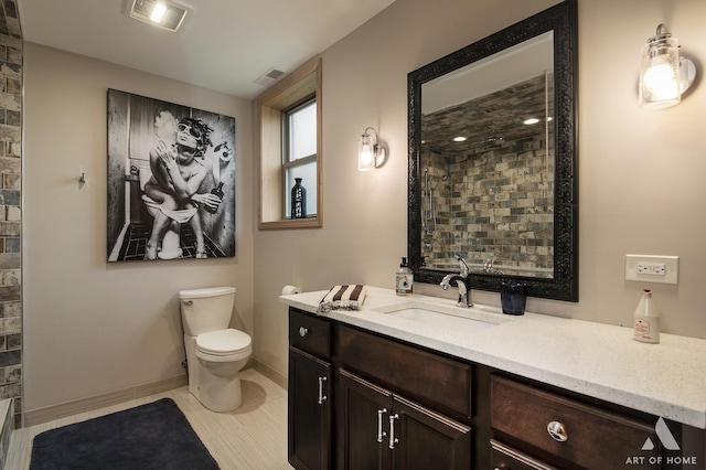 6928 Pershing Rd, Berwyn, IL 60402 - bathroom with vanity and tiled shower