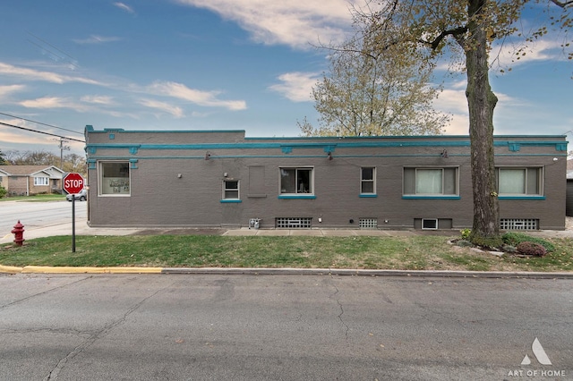 6928 Pershing Rd, Berwyn, IL 60402 - view of property