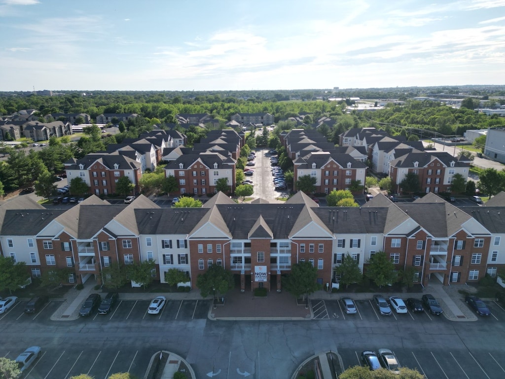 1903 N Lincoln Ave Unit 303, Urbana, IL 61801 - photo 1