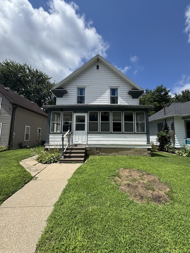 803 Ave C, Sterling, IL 61081 - photo 2