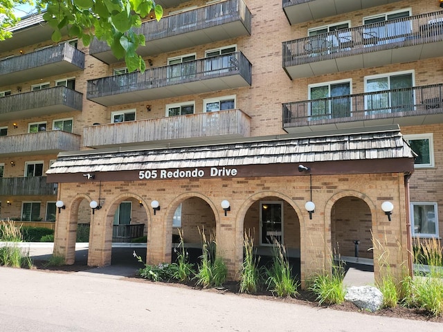 505 Redondo Dr Unit 108, Downers Grove, IL 60515 - view of apartment building / complex