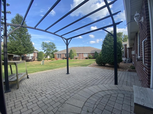 831 Oriole Dr, Peotone, IL 60468 - view of patio