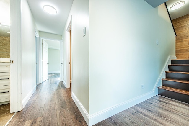 1665 Highland Blvd, Hoffman Estates, IL 60169 - hall featuring wood finished floors and stairs