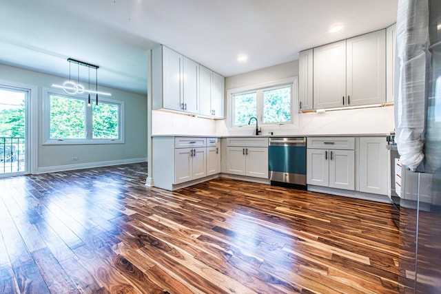 1665 Highland Blvd, Hoffman Estates, IL 60169 - kitchen featuring stainless steel dishwasher, plenty of natural light, dark wood-style floors, and recessed lighting