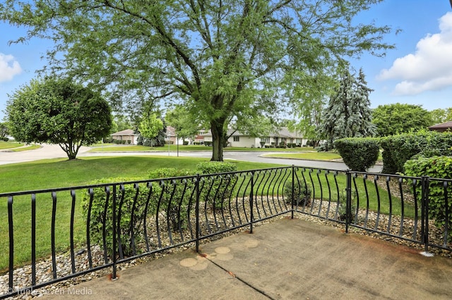 10703 Kentucky Ct, Orland Park, IL 60467 - photo 17