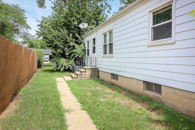 950 Pennsylvania Ave, Aurora, IL 60506 - view of yard
