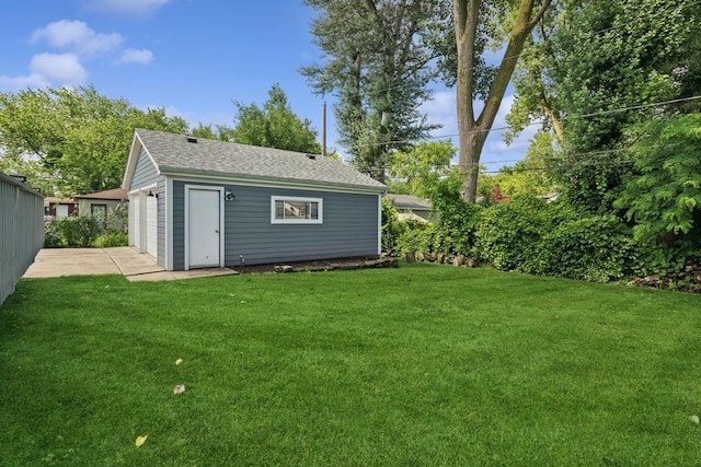 636 N Greenview Ave, Mundelein, IL 60060 - view of yard featuring an outbuilding and a detached garage