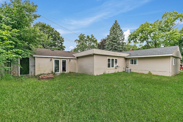 49 Wren Rd, Carpentersville, IL 60110 - photo 13